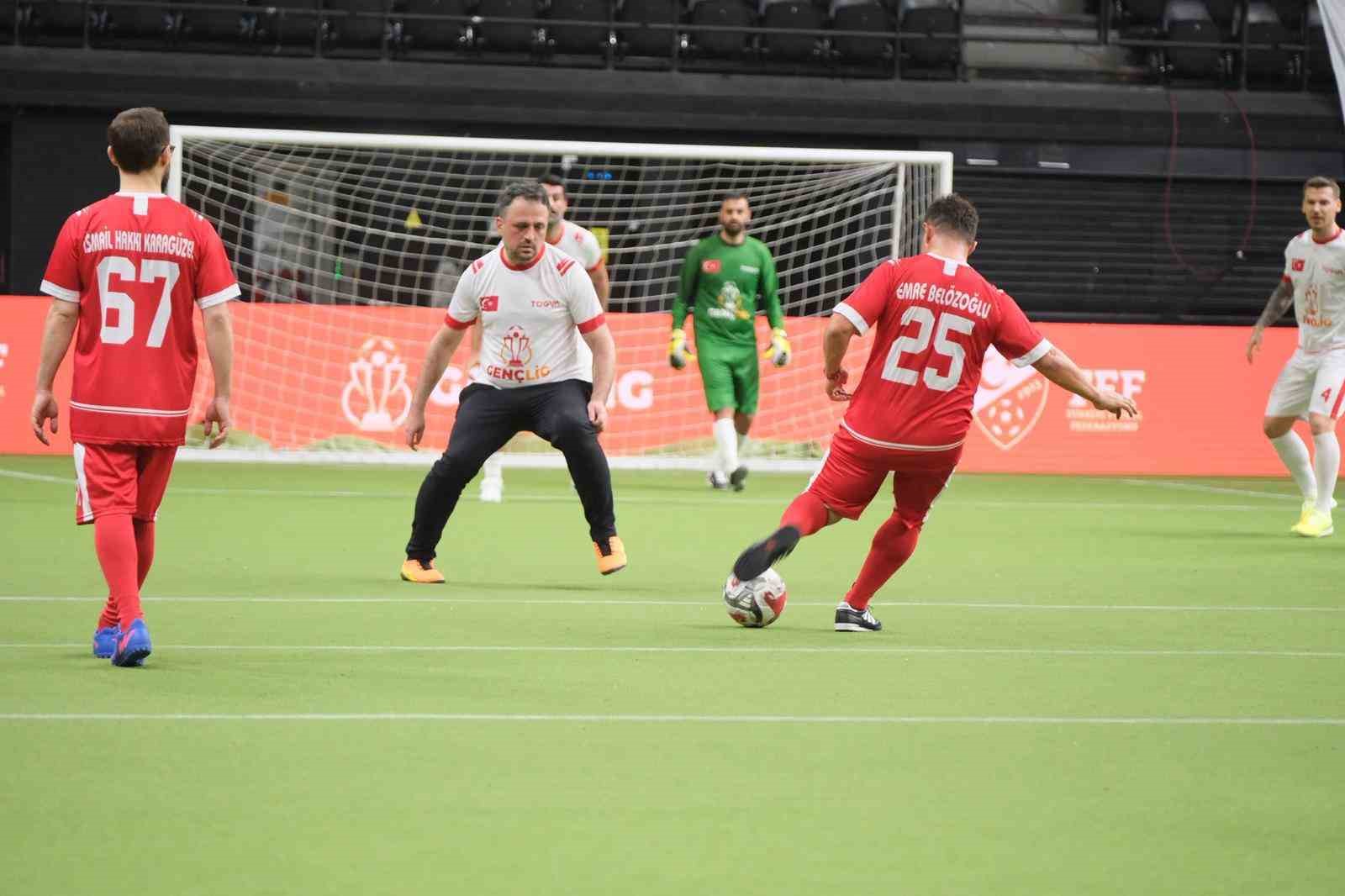 GençLig 2026 lansmanında ünlü isimlerin katılımıyla gösteri maçı düzenlendi
GençLig 2026 lansmanında ünlü isimlerin katılımıyla gösteri maçı düzenlendi