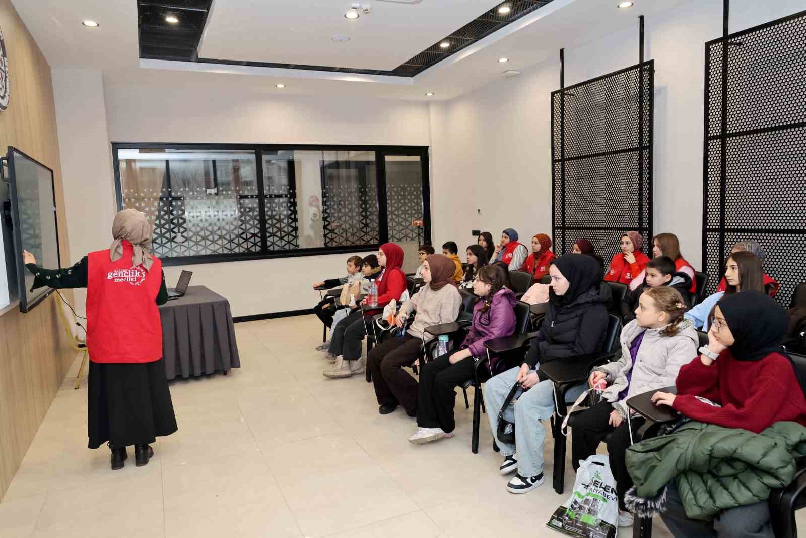 Gençlik Meclisi’nden dolu dolu tatil etkinlikleri
Gençlik Meclisi’nden dolu dolu tatil etkinlikleri