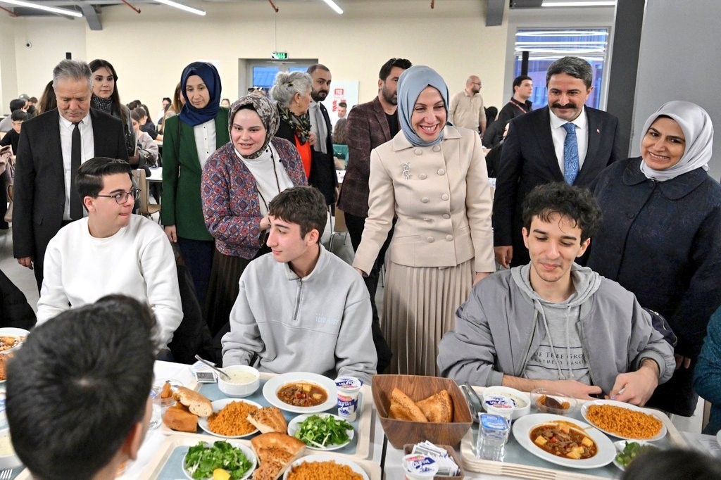 Gençlik ve Spor Bakan Yardımcısı Gürsoy, Eskişehir’de öğrencilerle buluştu
