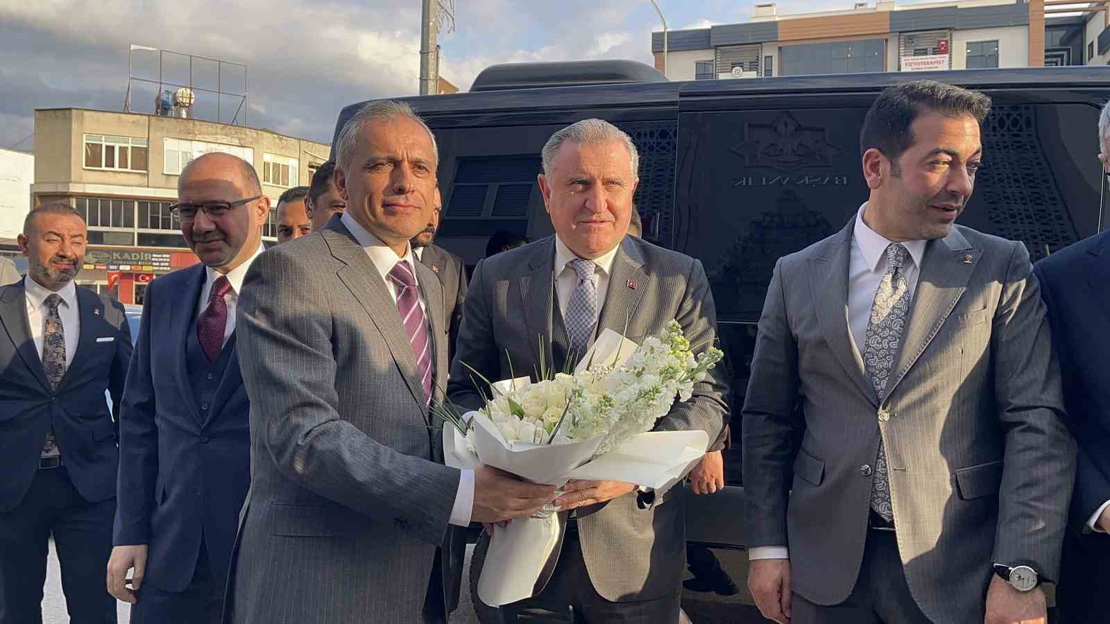 Gençlik ve Spor Bakanı Bak: "12 milyona yakın gencimize yüzme öğrettik"
