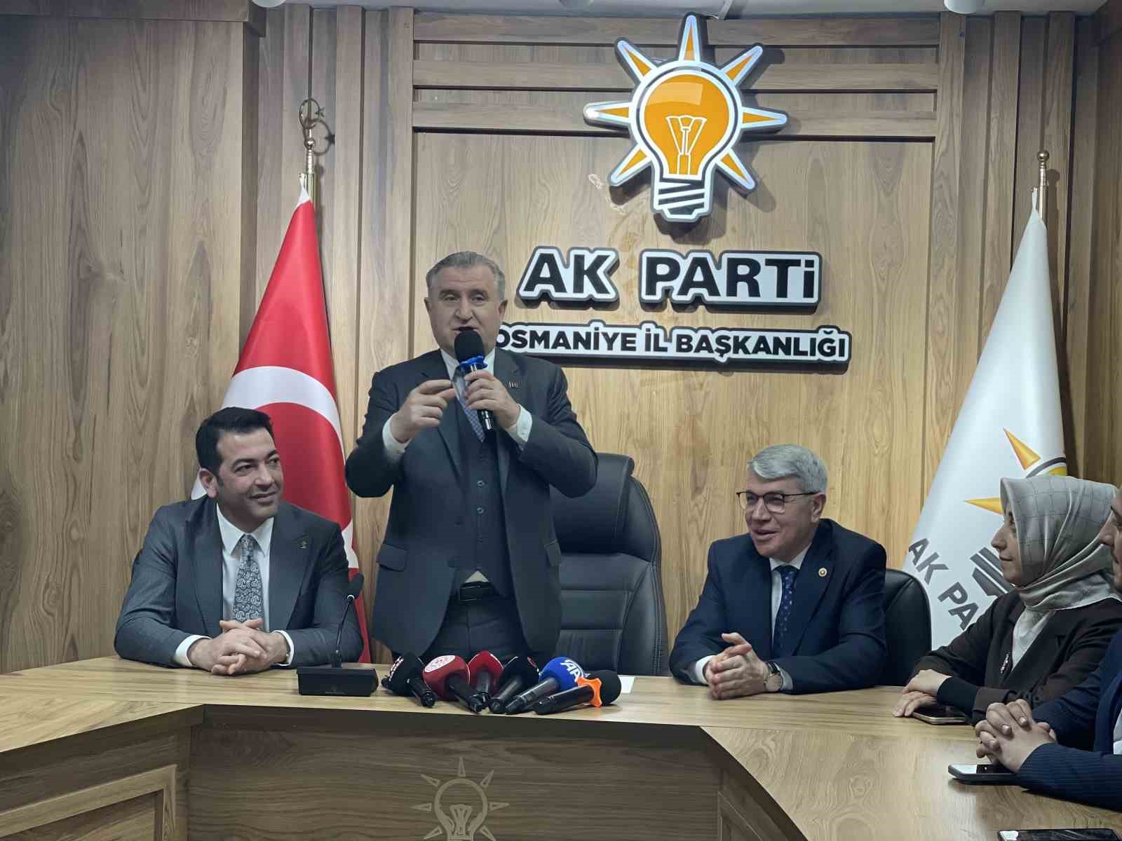 Gençlik ve Spor Bakanı Bak: "12 milyona yakın gencimize yüzme öğrettik"
