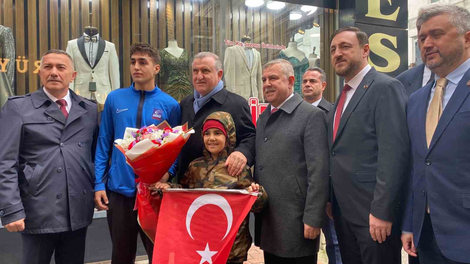 Gençlik ve Spor Bakanı Osman Aşkın Bak, Sinop’ta

