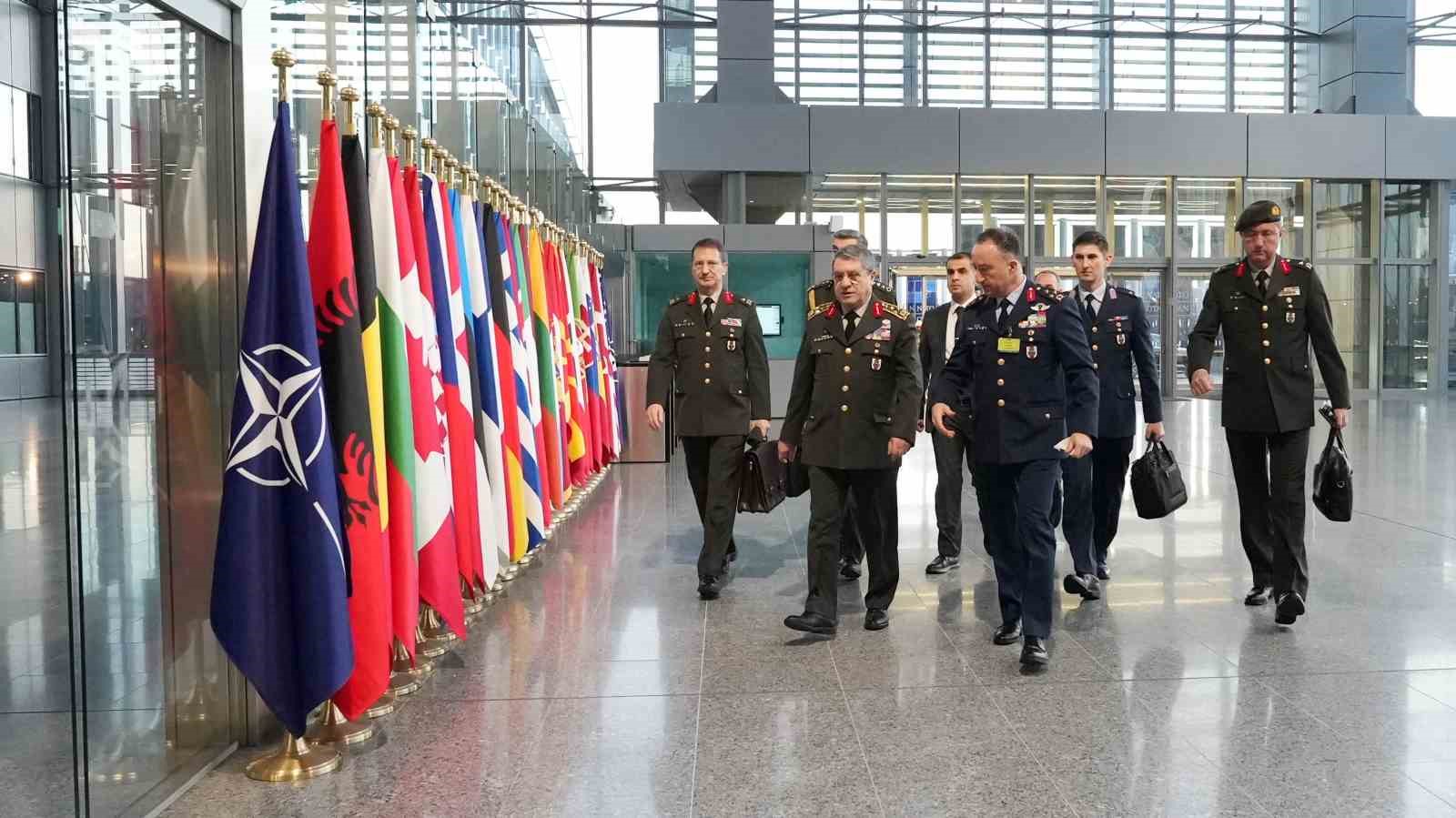 Genelkurmay Başkanı Bayraktaroğlu Brüksel’de
