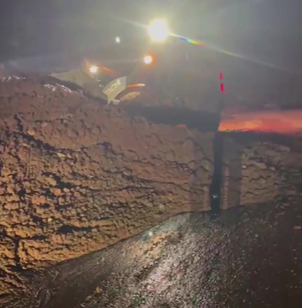 Gercüş’te heyelan: Kapanan köy yolları ekiplerin yoğun mesaisiyle açıldı
