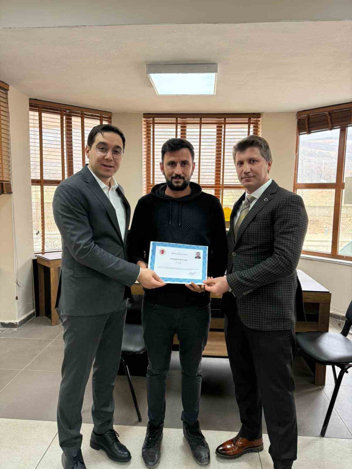 Gercüş’te kar mesaisine başarı belgesi
