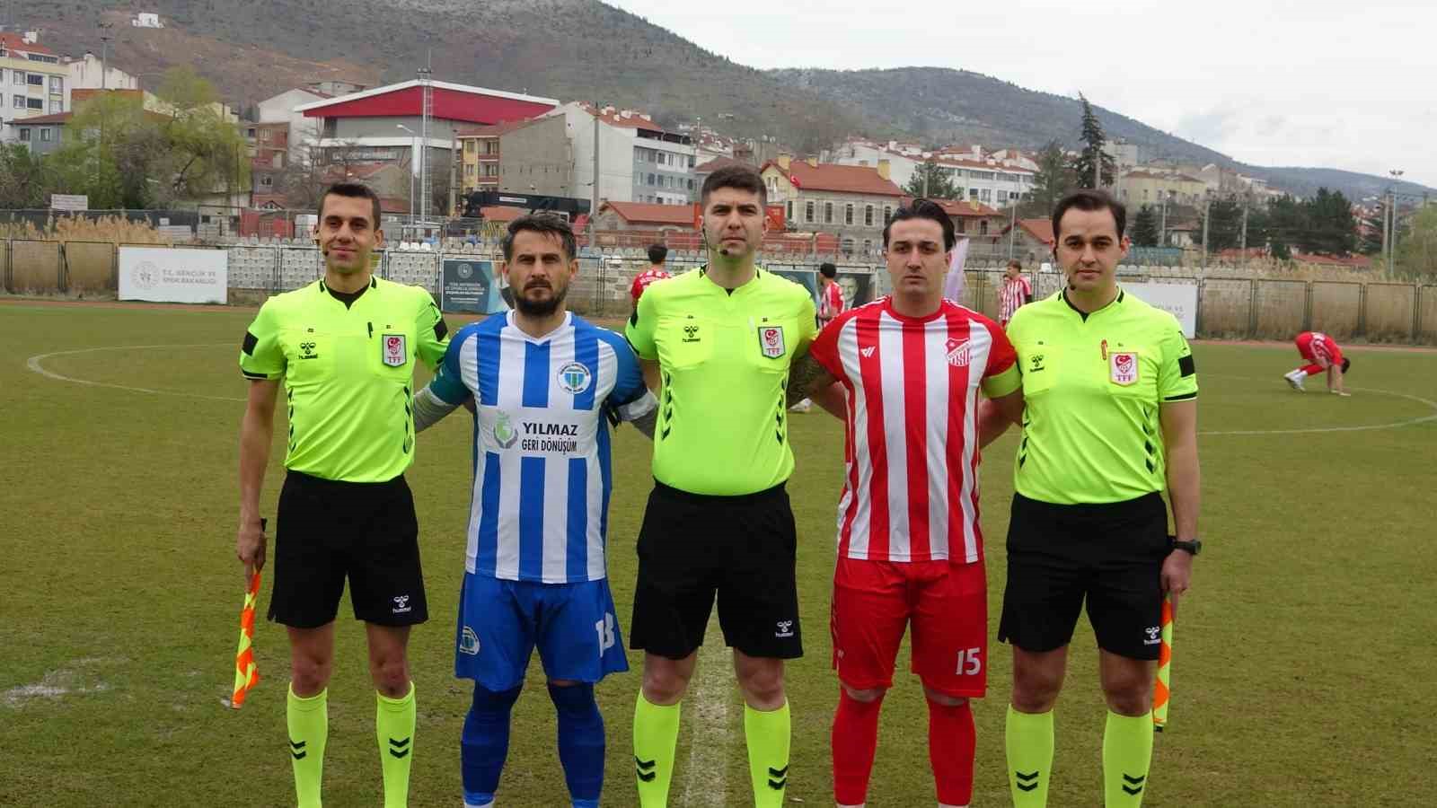 Gergin geçen maçların kazananları Osmaneli takımları oldu
