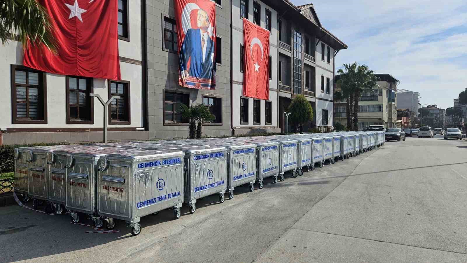 Germencik Belediyesi’nden çevre temizliğine 100 yeni çöp konteyneri
