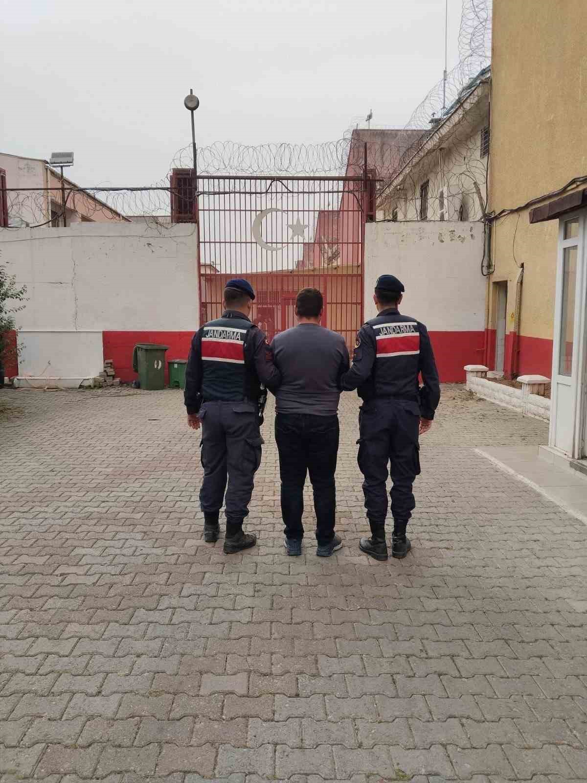 Germencik’te 10 yıl hapis cezası ile aranan hükümlü yakalandı
