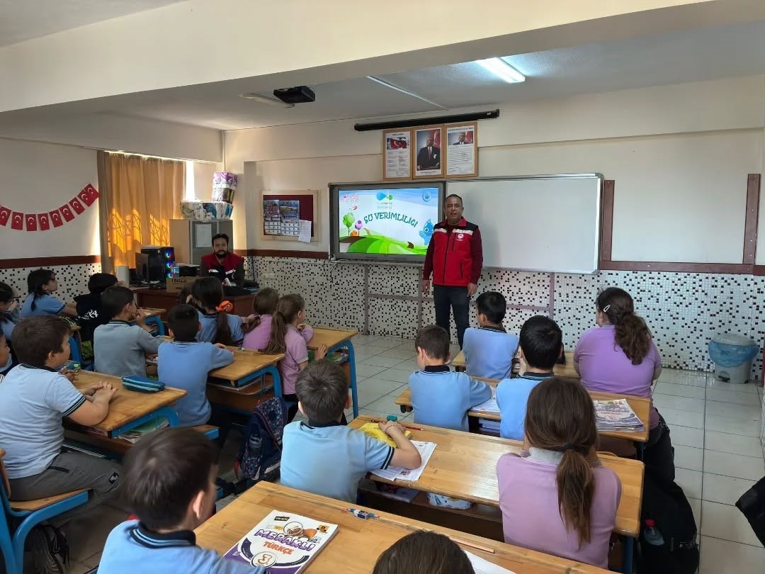 Germencik’te öğrencilere su verimliliğinin önemi anlatıldı
