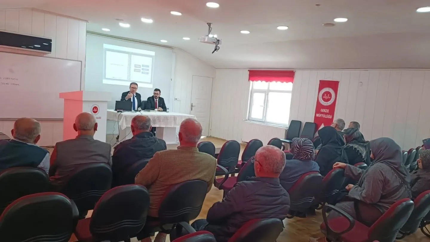 Gerze’de hacı adaylarına uygulamalı eğitim
