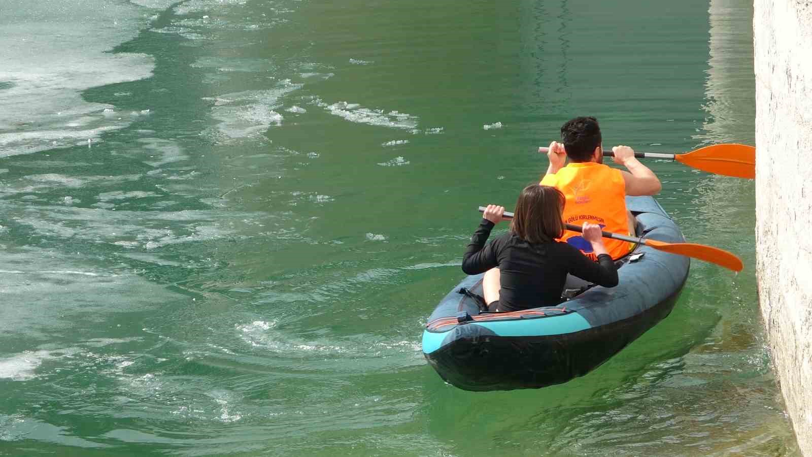 Gezgin öğretmen Zernek Barajı’ndan Van Gölü mesajı
