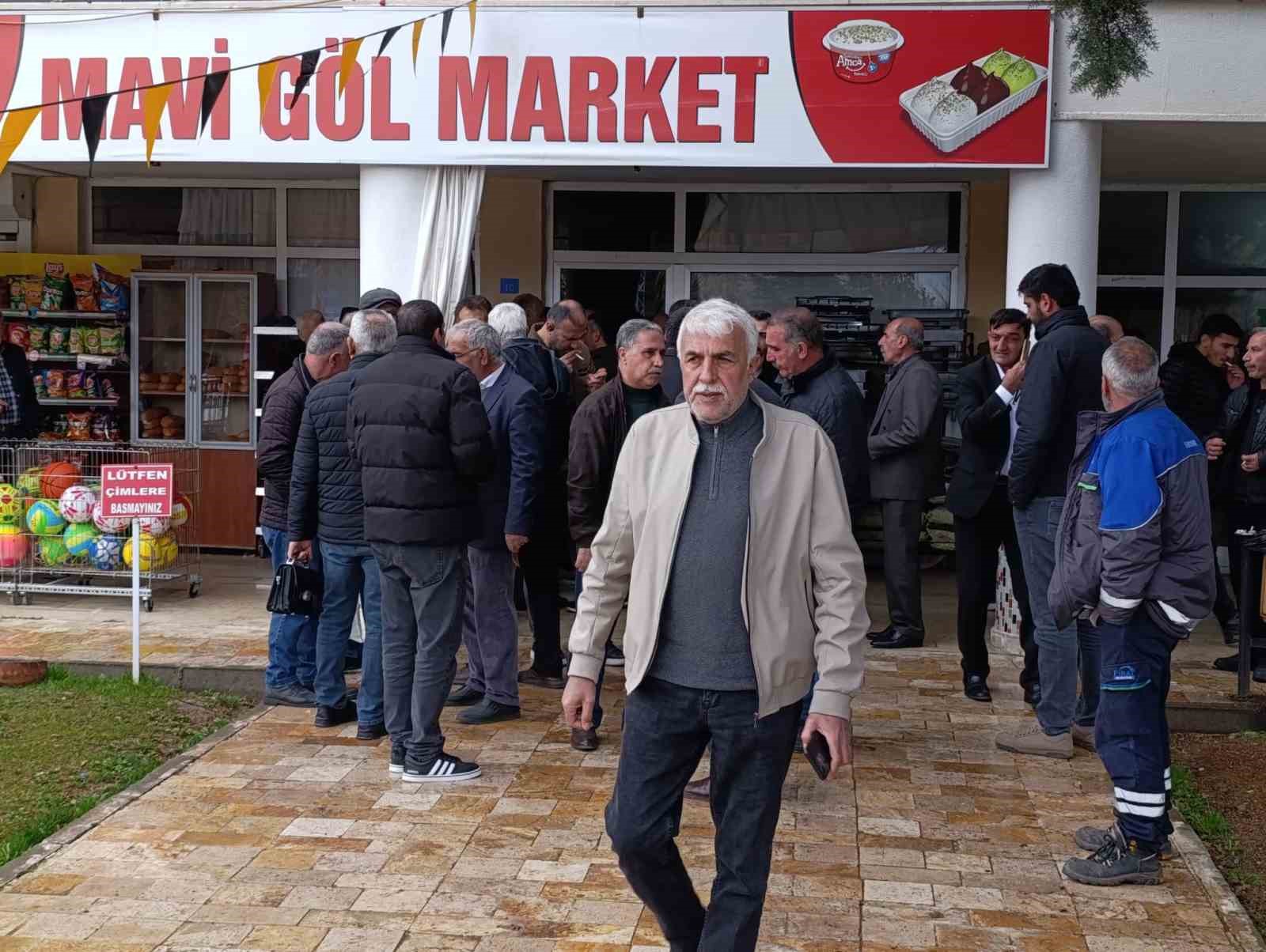 Gezin için birlik beraberlik toplantısı
Gezin için birlik beraberlik toplantısı