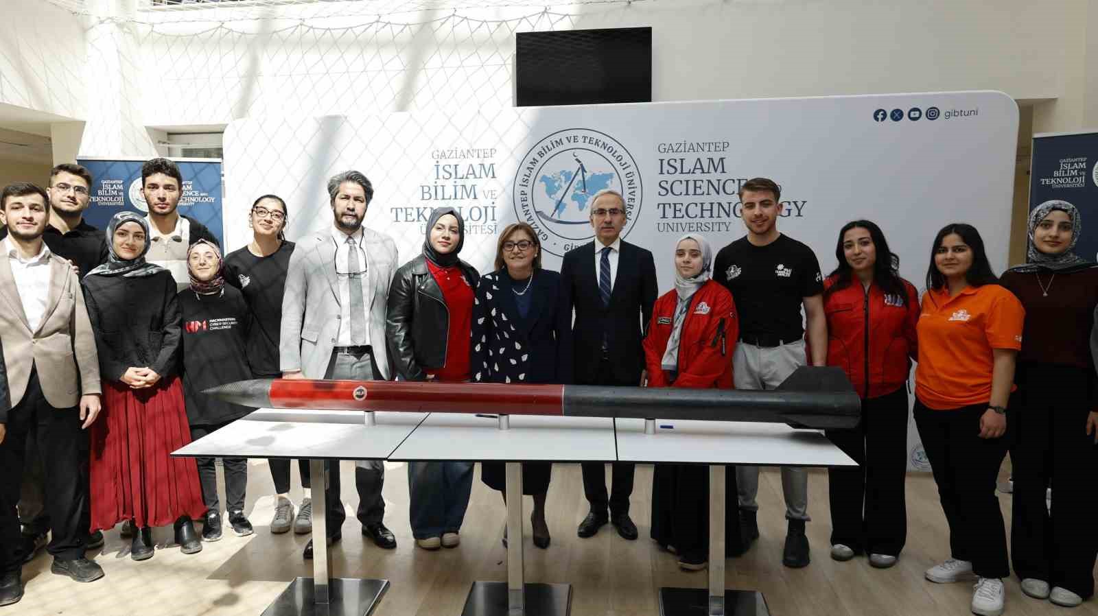 GİBTÜ teknoloji takımları Başkan Şahin’den tam not aldı
