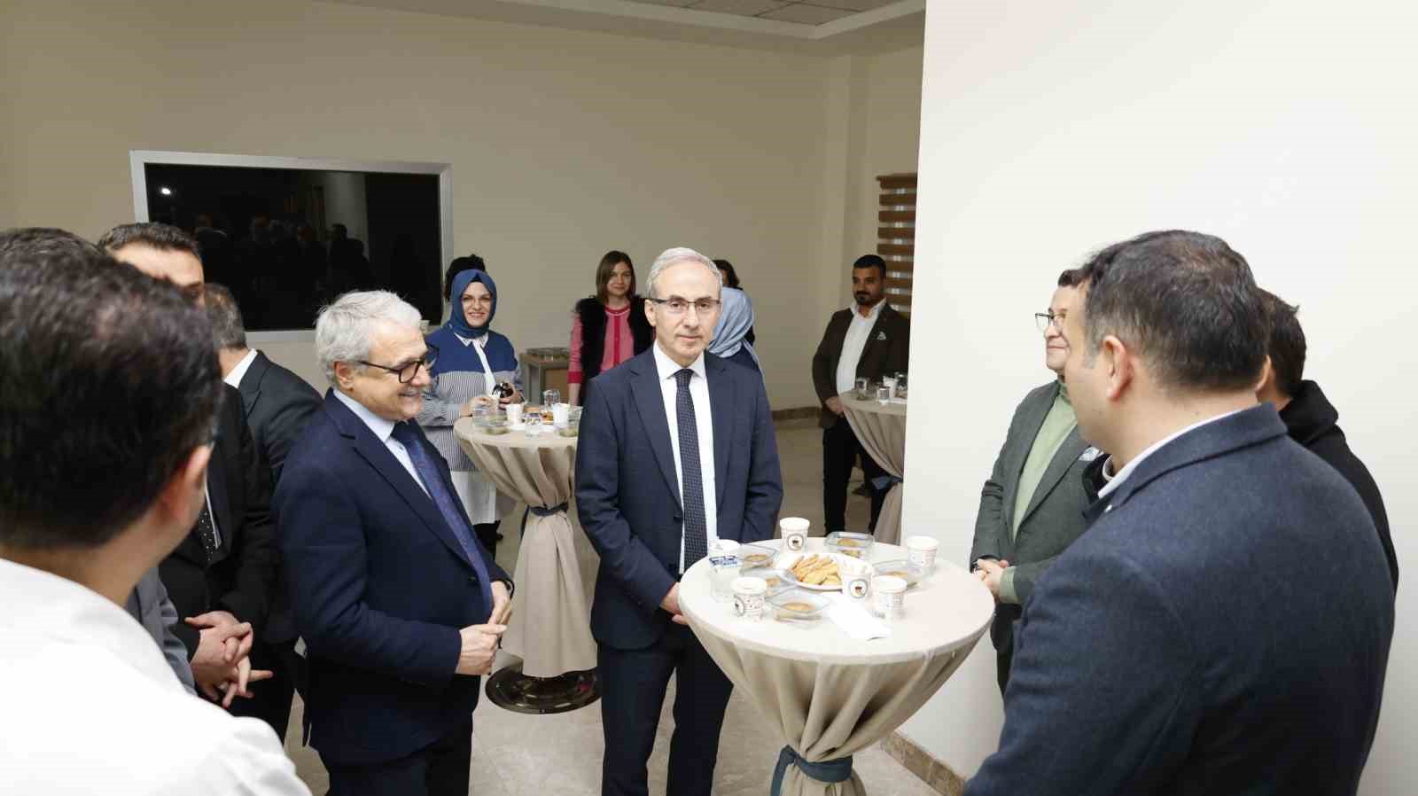 GİBTÜ’de dünya standartlarında laboratuvar hizmete girdi
