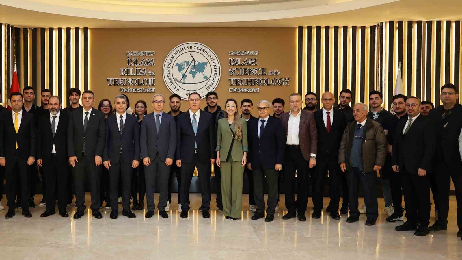 GİBTÜ’de "Türkiye’nin 21. Yüzyıl Hedefleri ve Ortadoğu’da Barış" Konuşuldu
