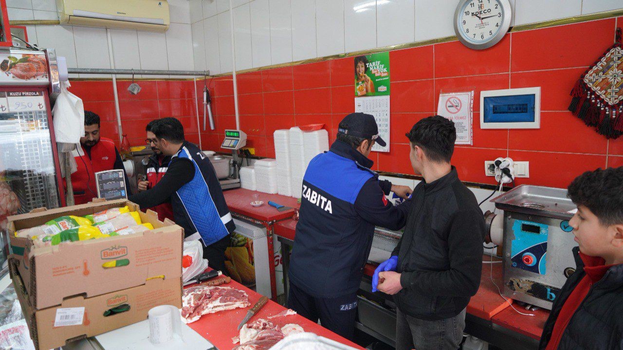 Gıda ve fahiş fiyat denetimleri yapıldı
Gıda ve fahiş fiyat denetimleri yapıldı