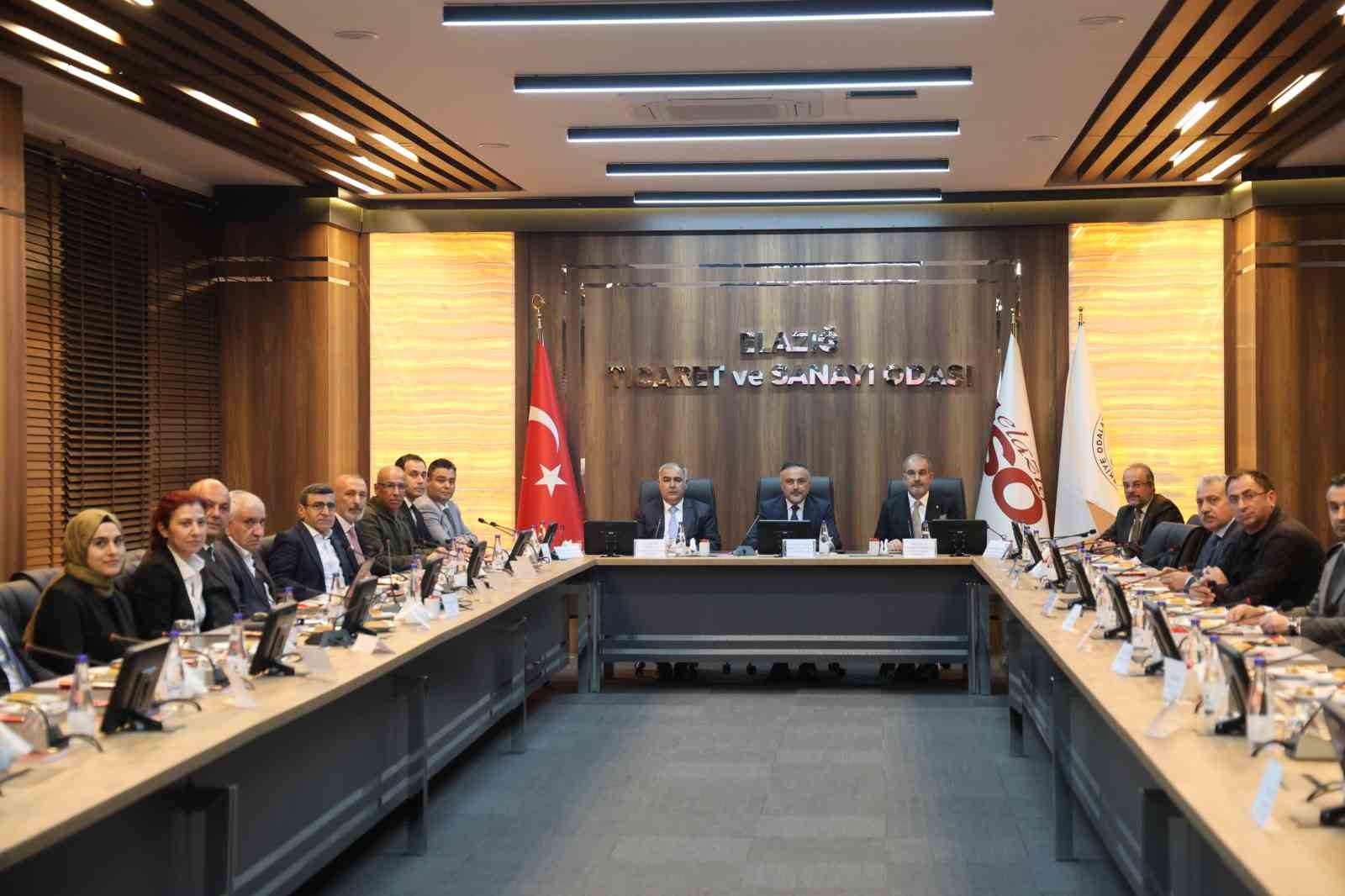 Gıda ve Kontrol Genel Müdürü Dr. Dilber: "Gıda güvenilirliğinde önemli olan ne kadar üretildiği değil, ne kadar sağlıklı tüketilebildiğidir"
