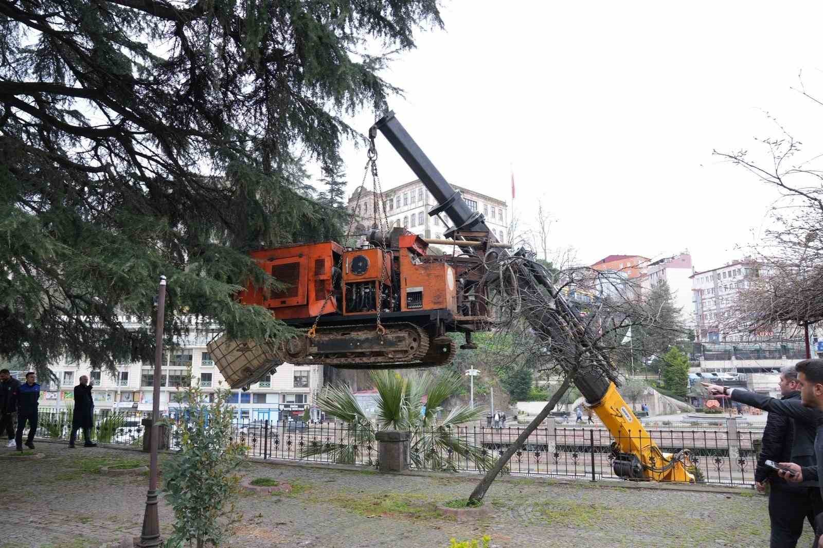 Giresun’da izinsiz olduğu belirtilen sondaj çalışması belediye tarafından durduruldu
