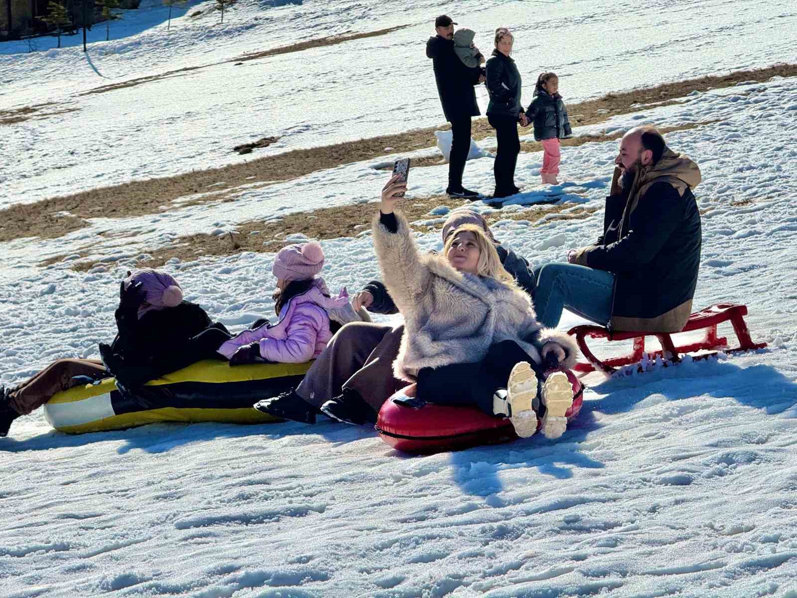 Giresun’da "Kar Festivali" renkli görüntülere sahne oldu

