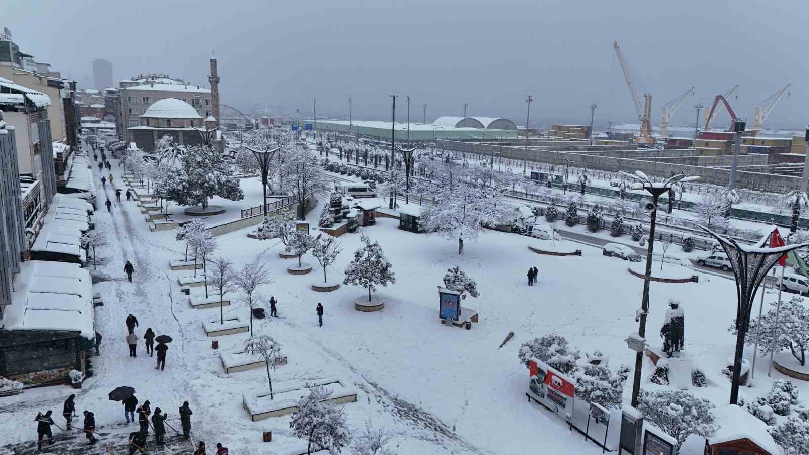 Giresun’da kar sonrası kartpostallık manzaralar ortaya çıktı
