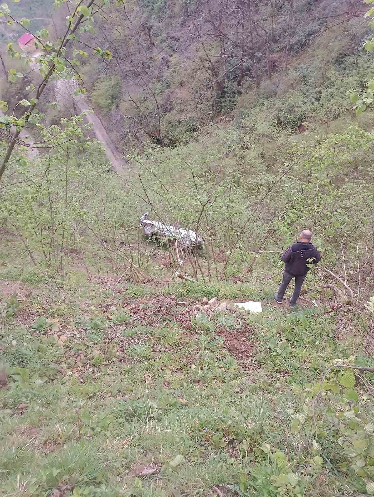 Giresun’da otomobil fındık bahçesine yuvarlandı: 1 ölü

