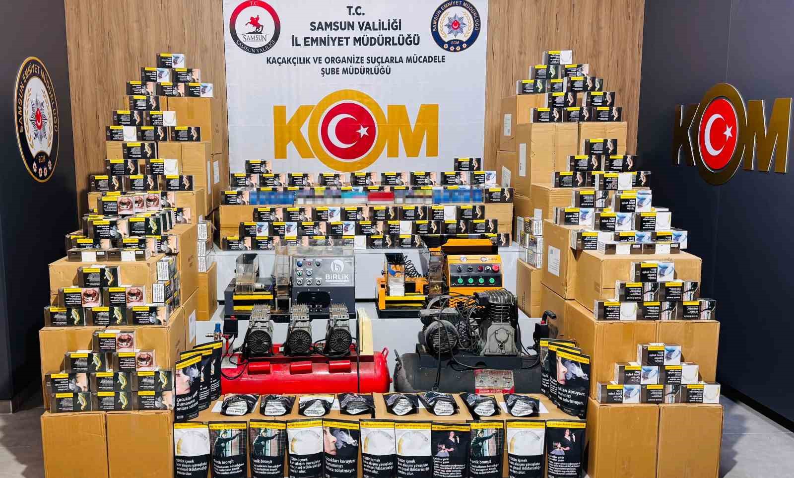 Gizli bölmeli kaçak tütün operasyonu
