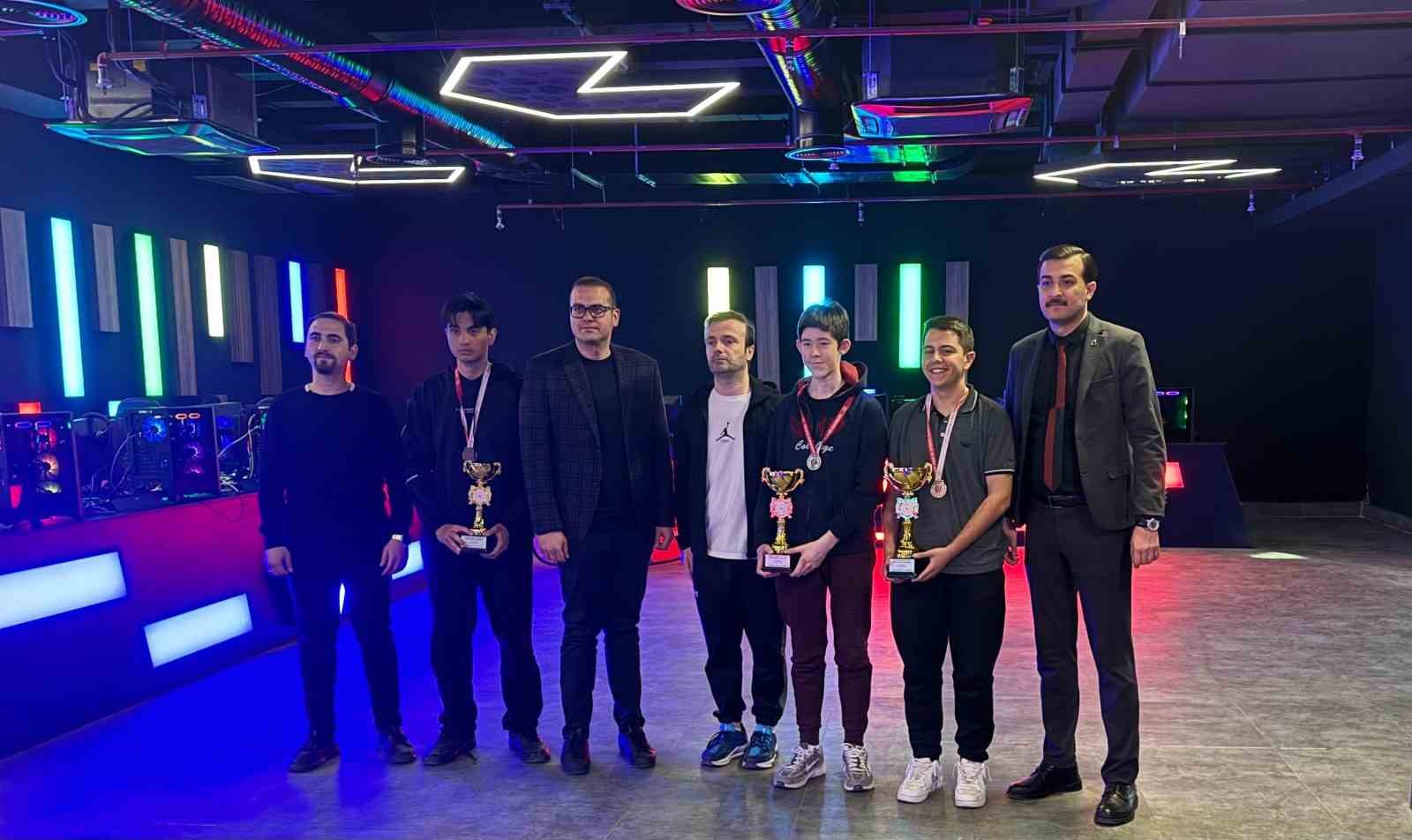 GKV Özel Liseleri Çanakkale Zaferi turnuvasına damga vurdu
