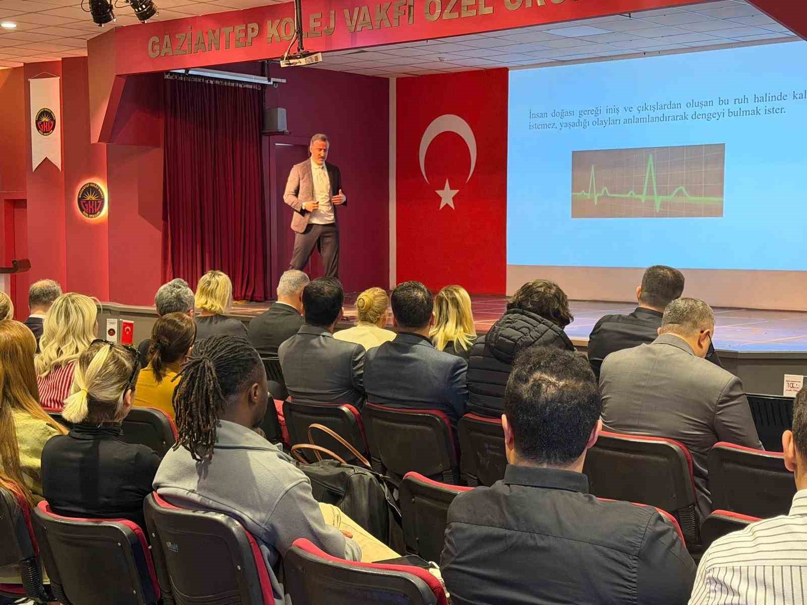 GKV’de Ebeveyn-Çocuk İlişkisinde Denge Kurma Stratejileri masaya yatırıldı
