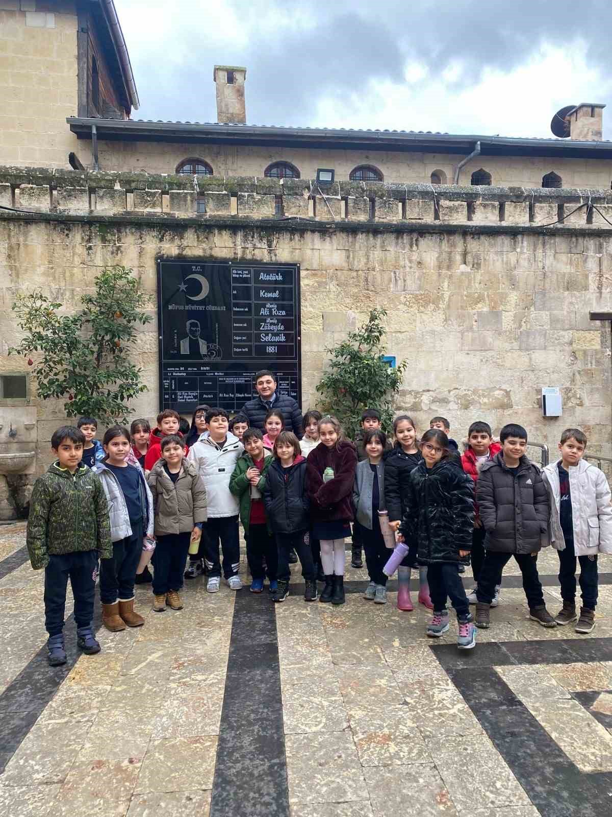 GKV’li öğrenciler geçmişten geleceğe kültür yolculuğuna çıktı
