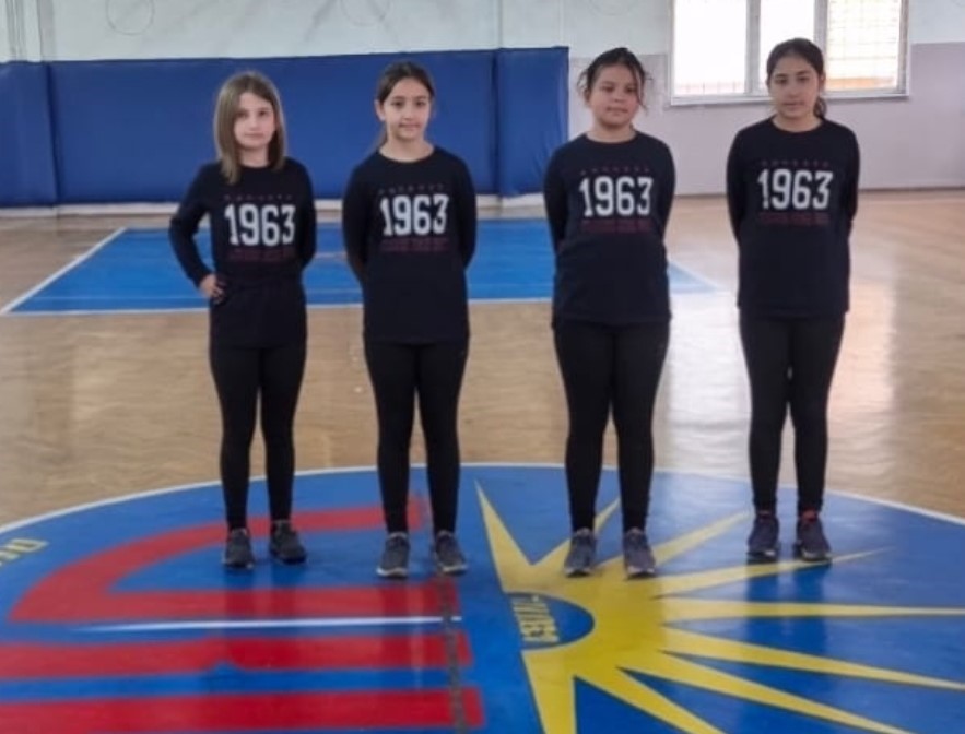 GKV’nin altın kulaçları başarıdan başarıya koşuyor
