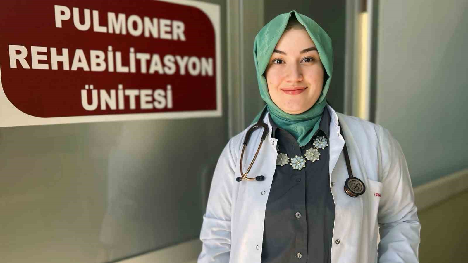 Göğüs Hastalıkları Uzmanı Dr. Özdemir: "İlaç tedavisi kadar egzersiz de önemli"
