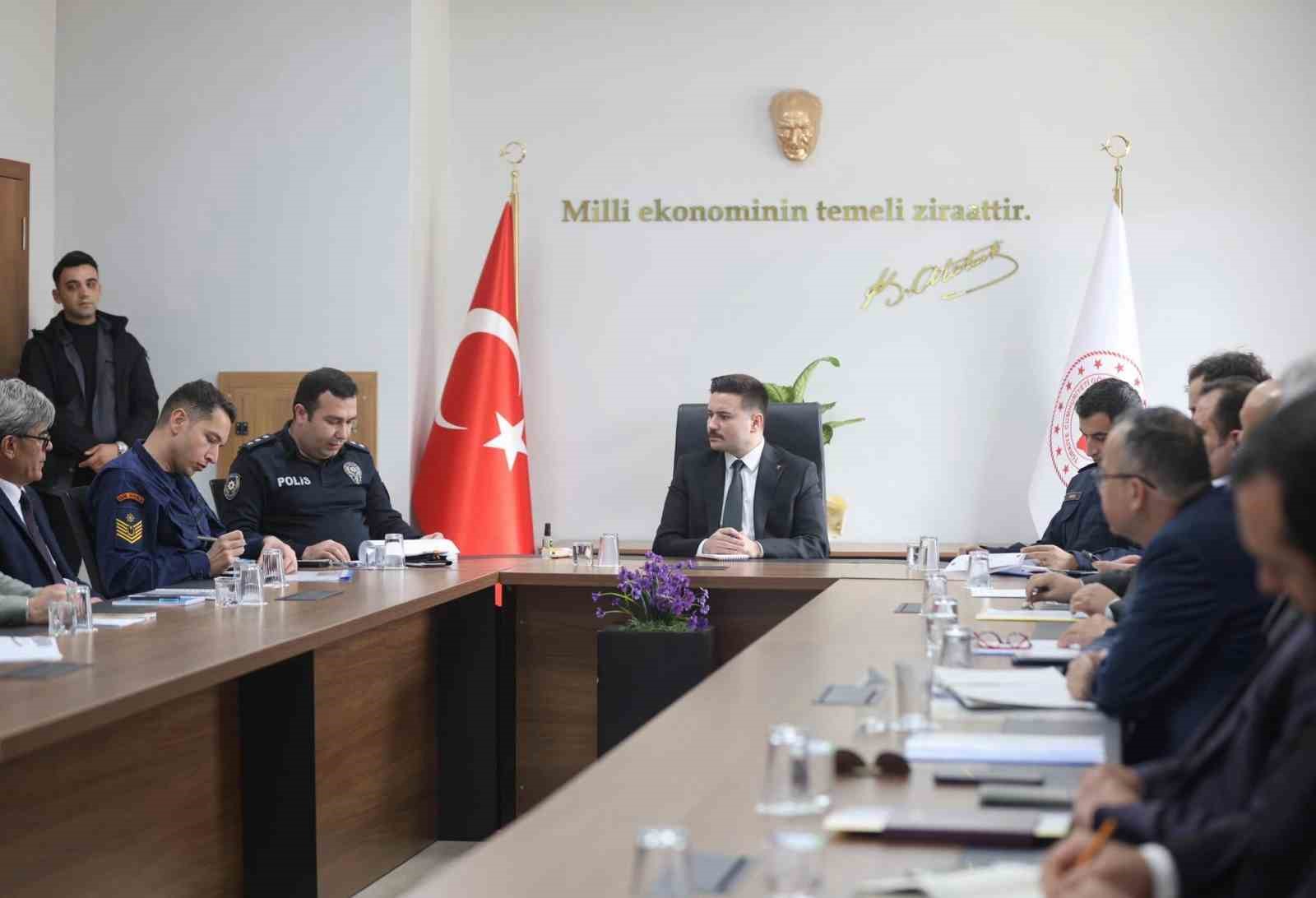 Gökçeada’da Koordinasyon ve Değerlendirme toplantısı gerçekleştirildi
Gökçeada’da Koordinasyon ve Değerlendirme toplantısı gerçekleştirildi