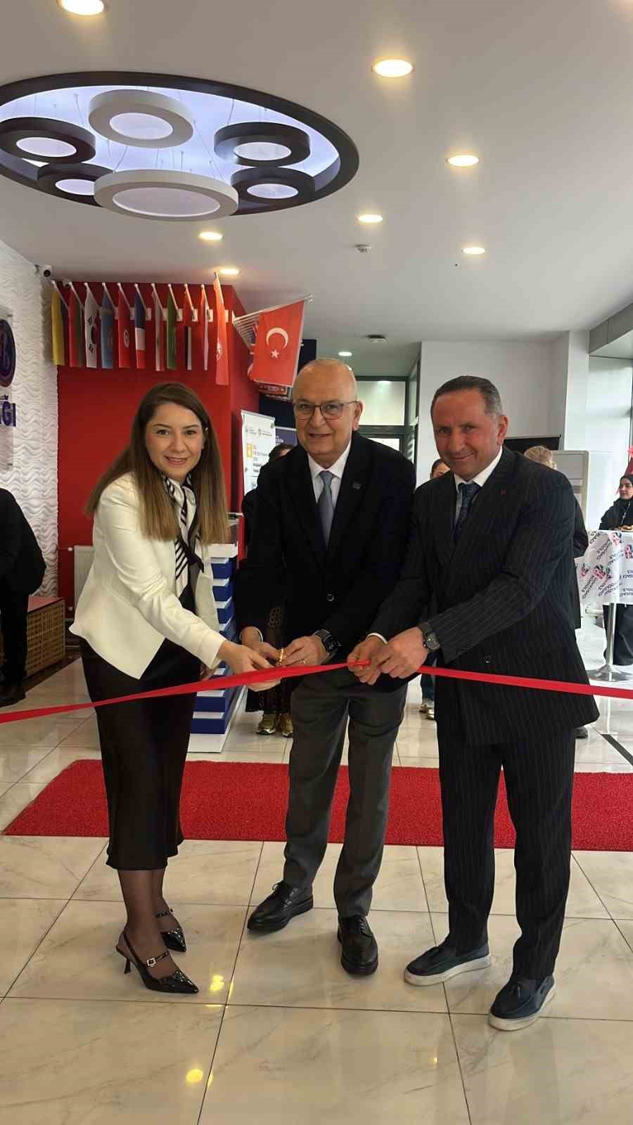 Gökkuşağı koleji’nden bilim ve sanatın buluştuğu vizyoner sergi: "LEXICON 2075"
