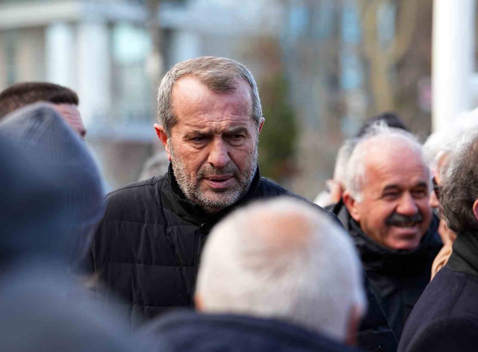 Gökmen Özdenak son yolculuğuna uğurlandı
