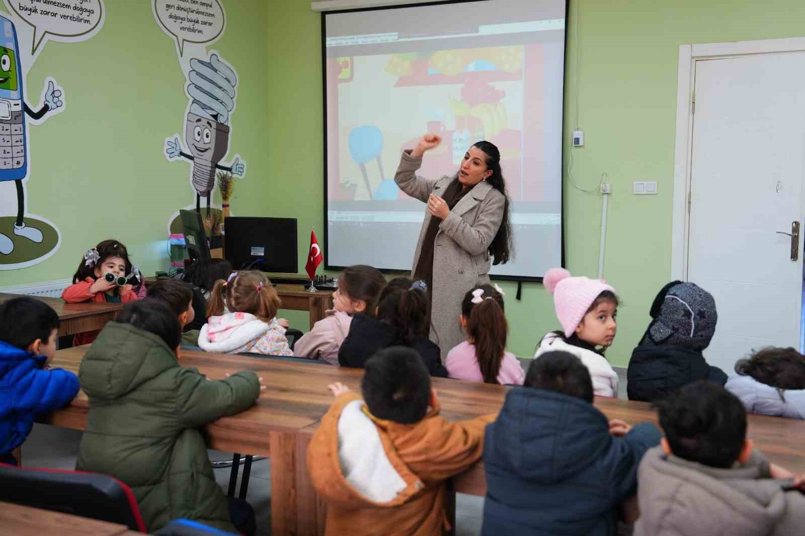 Gölbaşı’nda miniklere geri dönüşüm ve sıfır atık anlatıldı
