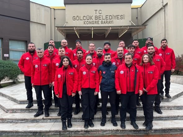 Gölcük Belediyesi Arama Kurtarma Ekibi eğitimlerini tamamladı
