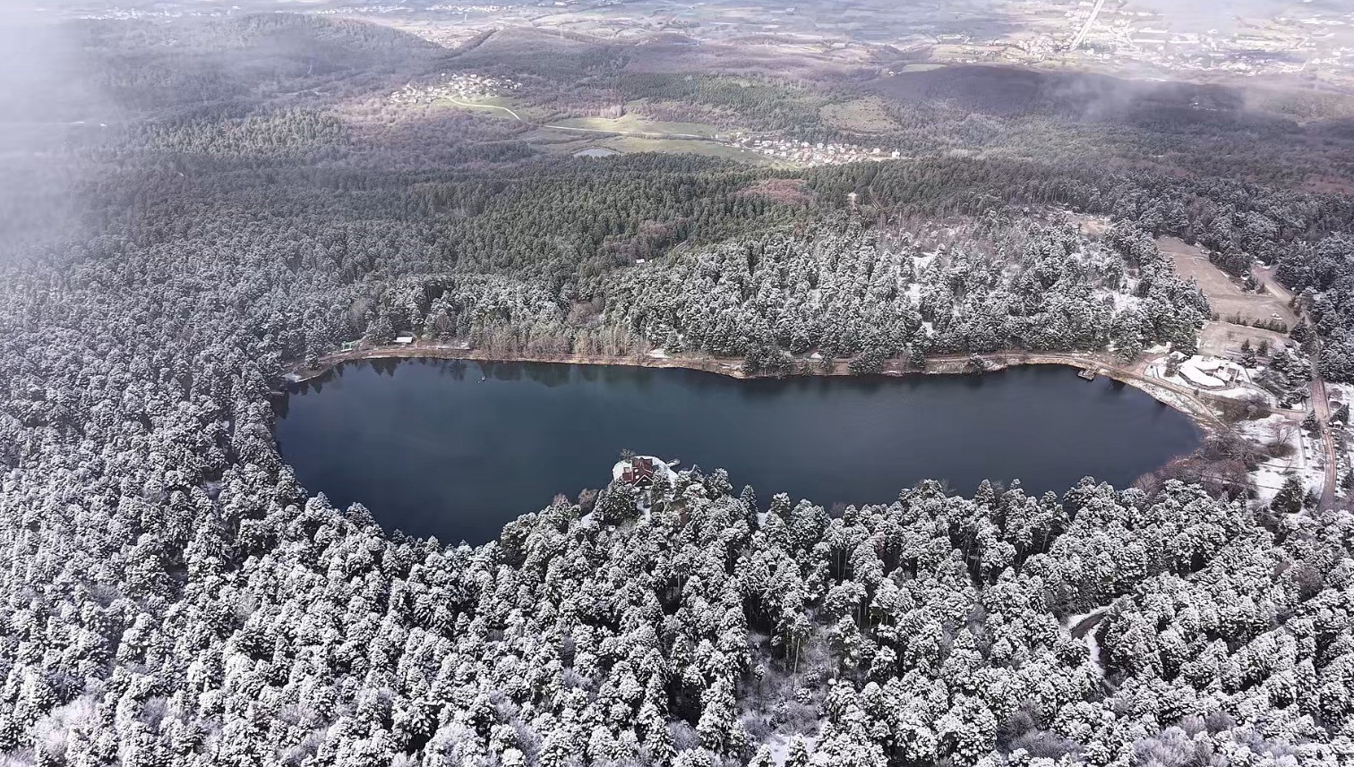 Gölcük Tabiat Parkı’nda kış güzelliği
