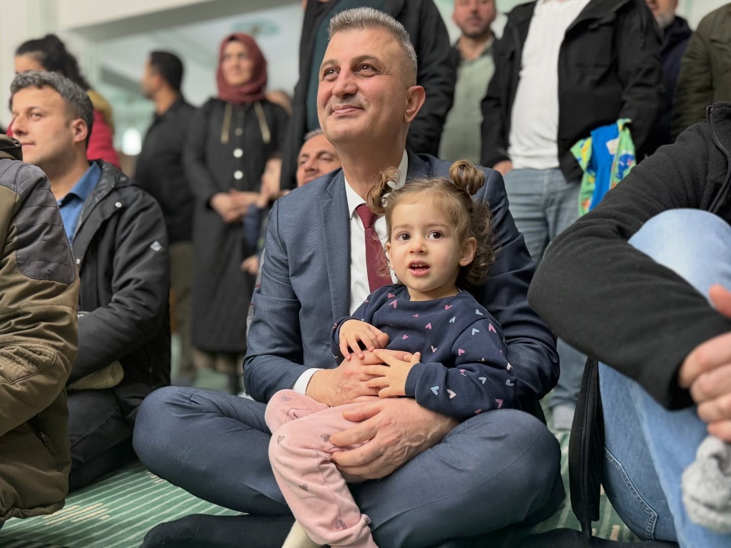 Gölcüklü çocuklar Ramazan coşkusunu camilerde yaşıyor
