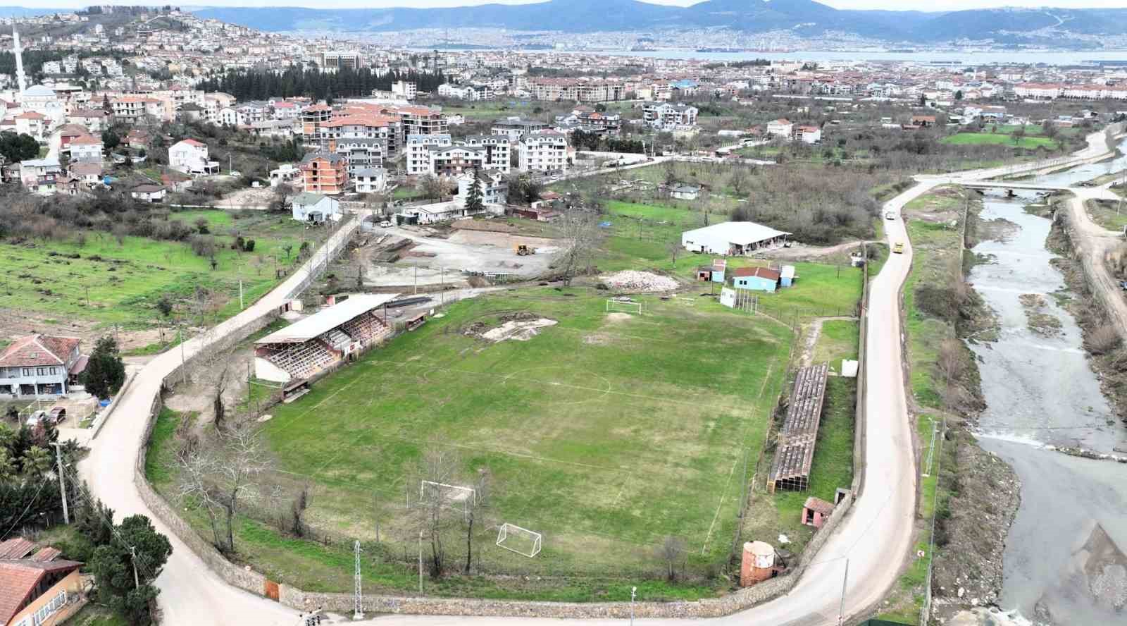 Gölcük’te yeni spor kompleksinin inşaat çalışmalarına başlandı
