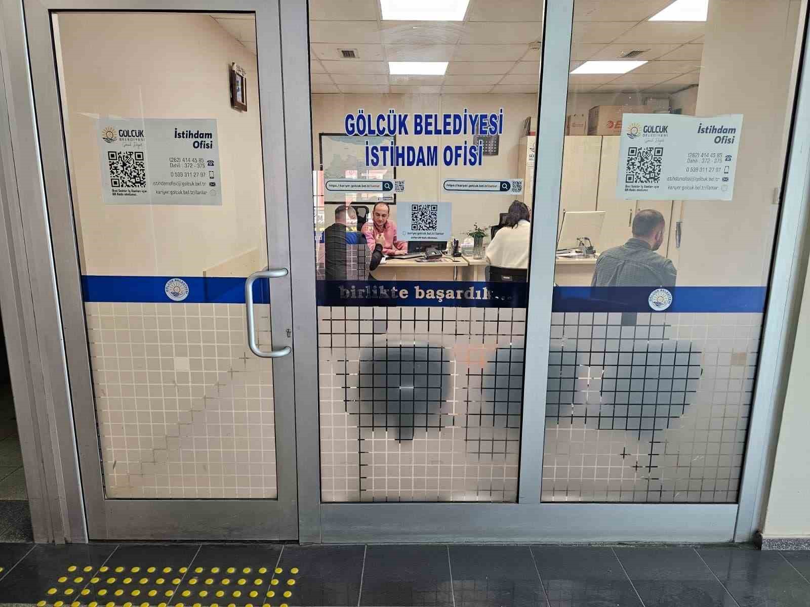 Gölcük’teki istihdam ofisi binlerce kişiye iş kapısı araladı
