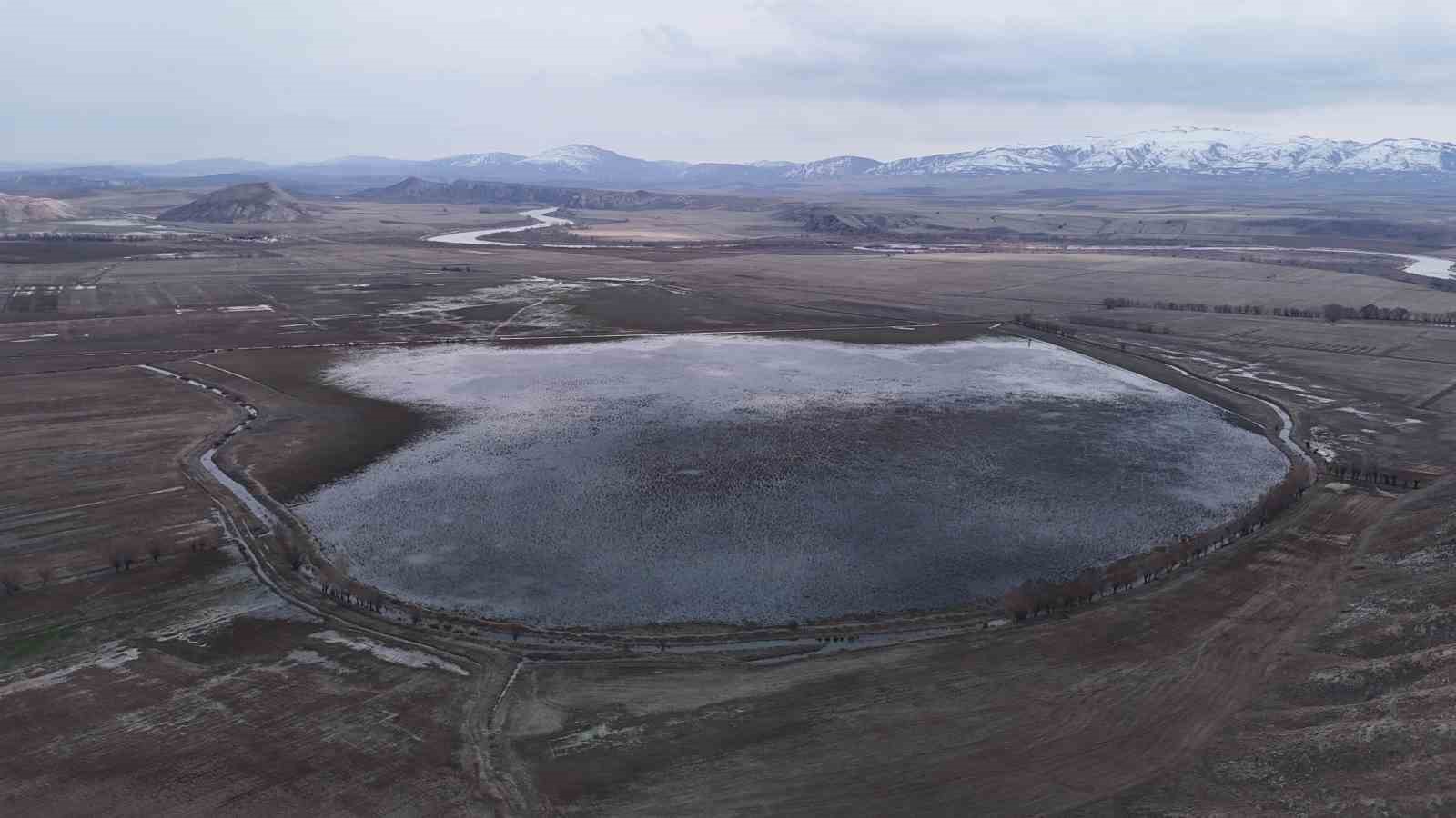Göller doldu taştı, tarım arazileri göle döndü
