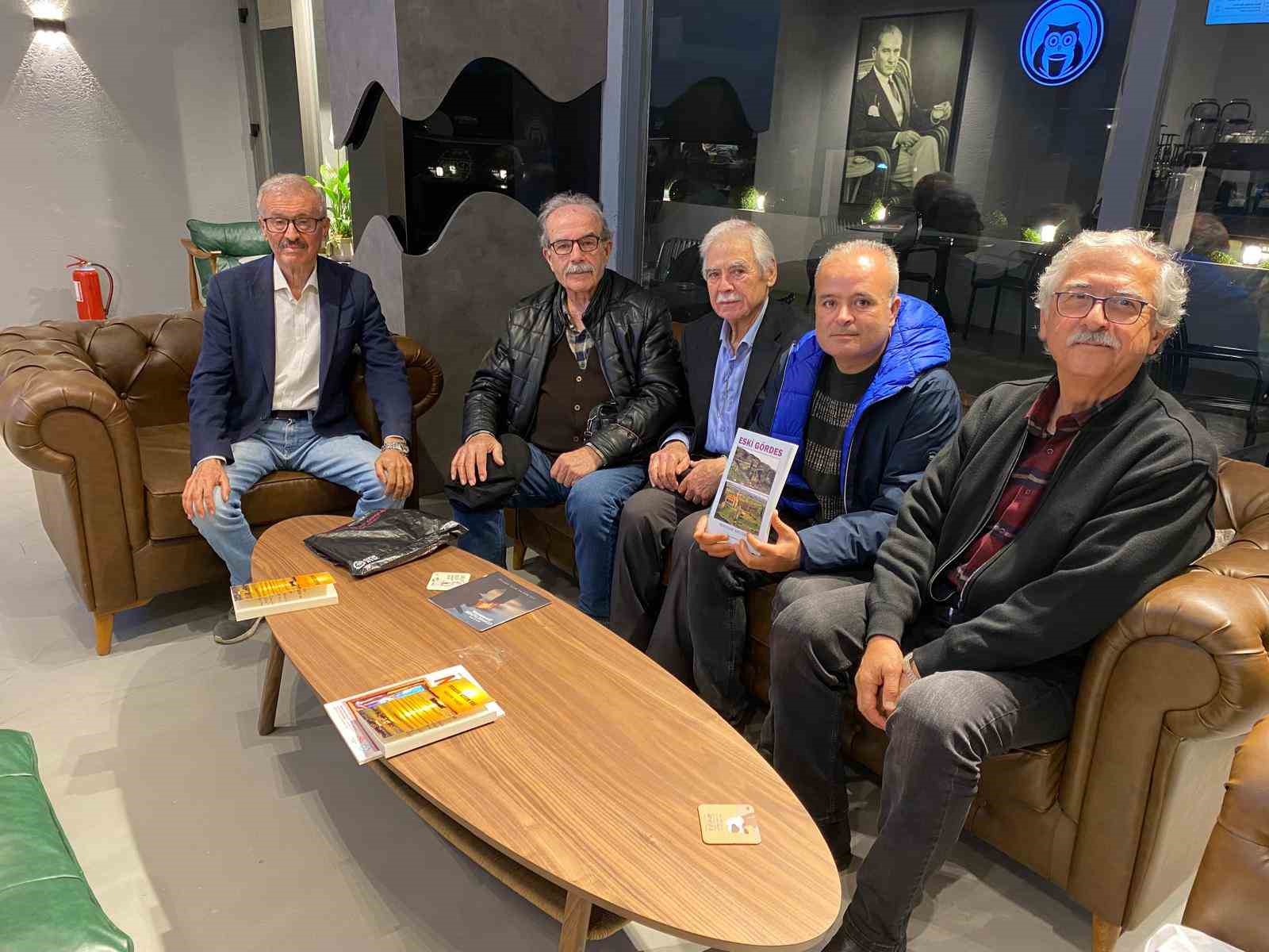 Gördes’in tarihine ışık tutacak kitabın geliri öğrencilere bağışlanacak
