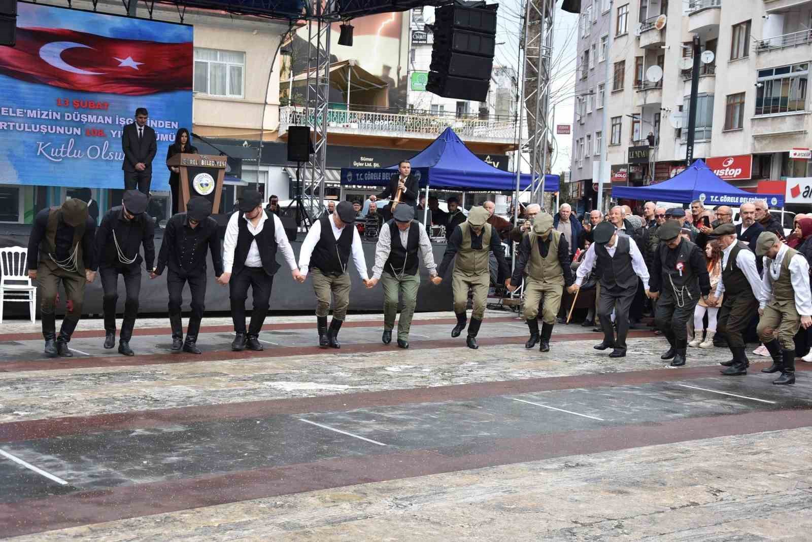 Görele’nin düşman işgalinden kurtuluşunun 108. yıl dönümü törenle kutlandı
Görele’nin düşman işgalinden kurtuluşunun 108. yıl dönümü törenle kutlandı