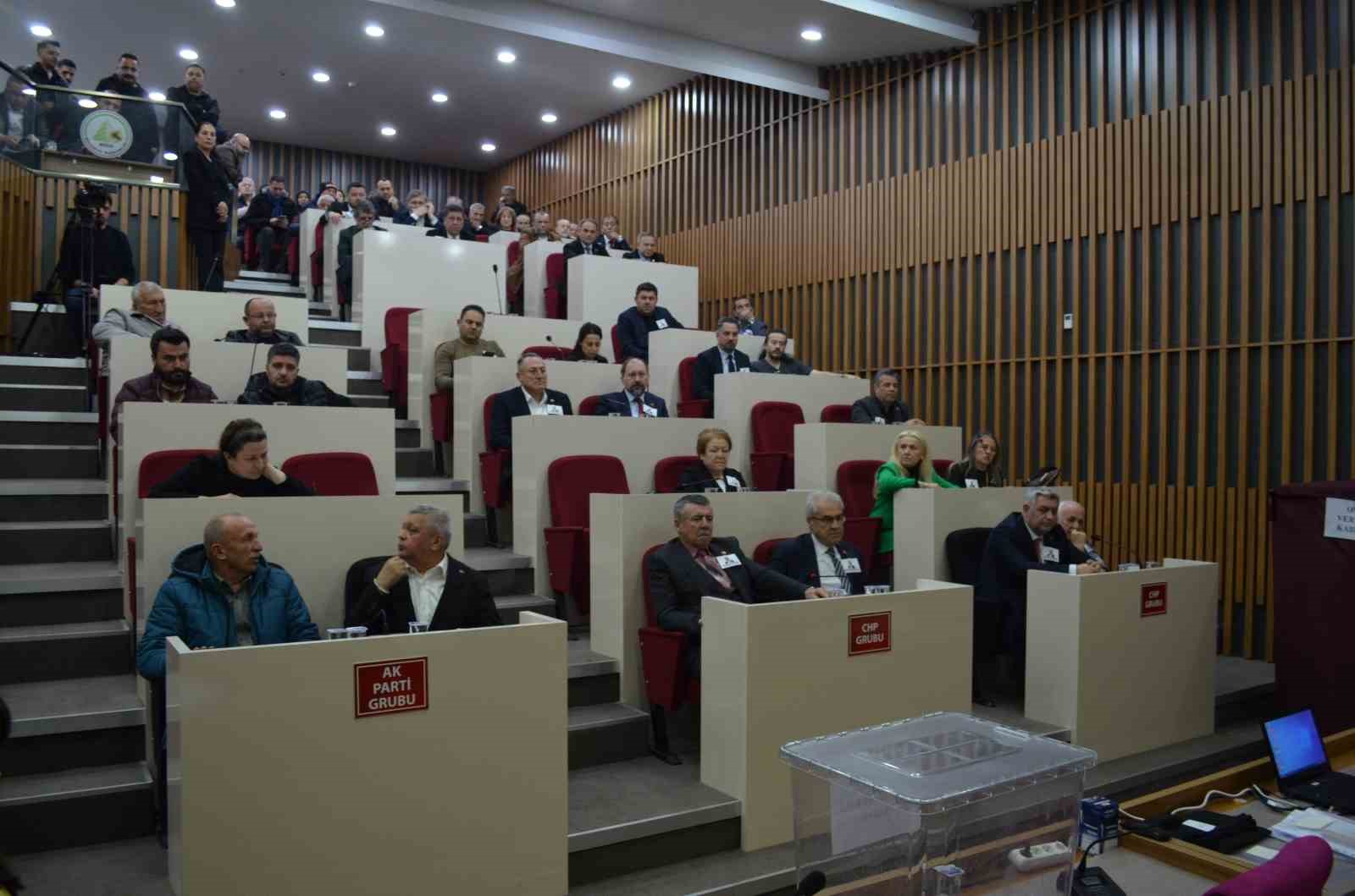 Görevden uzaklaştırılan Tanju Özcan’ın yerine yeni başkanvekili seçildi
