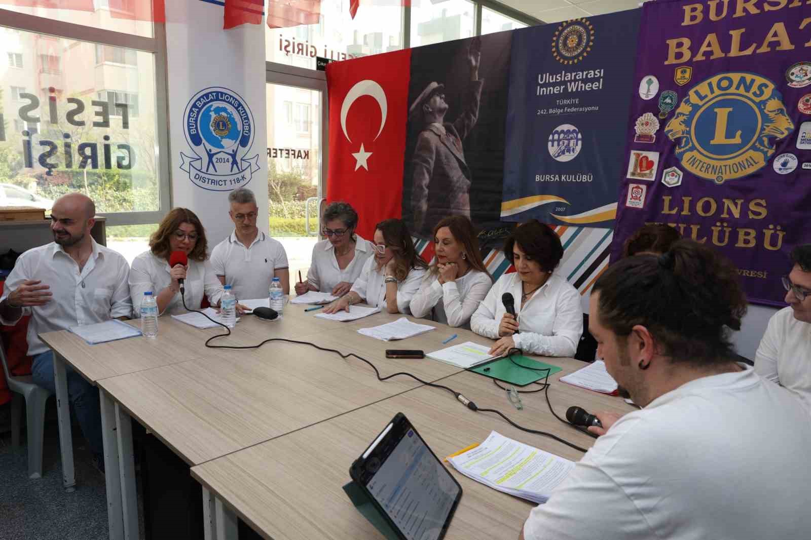 Görme engelli sporcular için canlı radyo tiyatrosu sahnelendi
