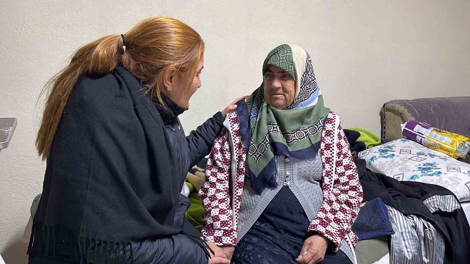 Görme engelli yaşlı kadına devletten şefkat eli: "Elveda evim" diyerek yıllardır yaşadığı evine gözyaşlarıyla veda etti
