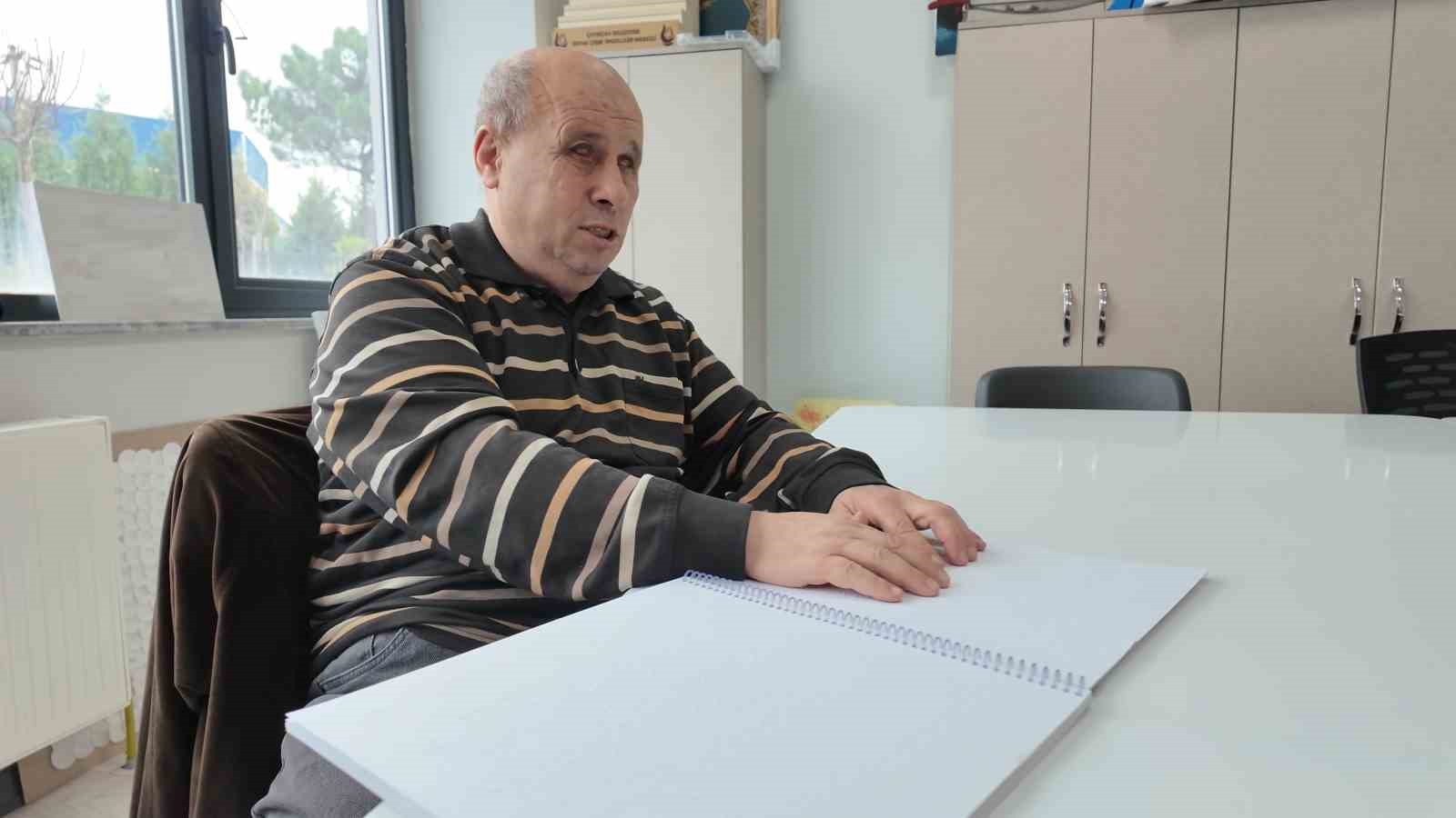 Görme engelliler Braille alfabesiyle Kur’an-ı Kerim öğreniyor
