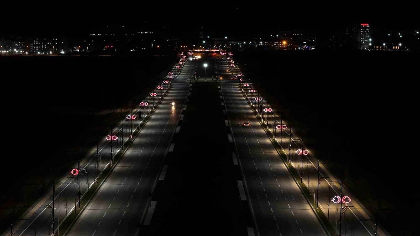 Görüntüsü ile havalimanını andırıyor, görenlerin dikkatini çekiyor
