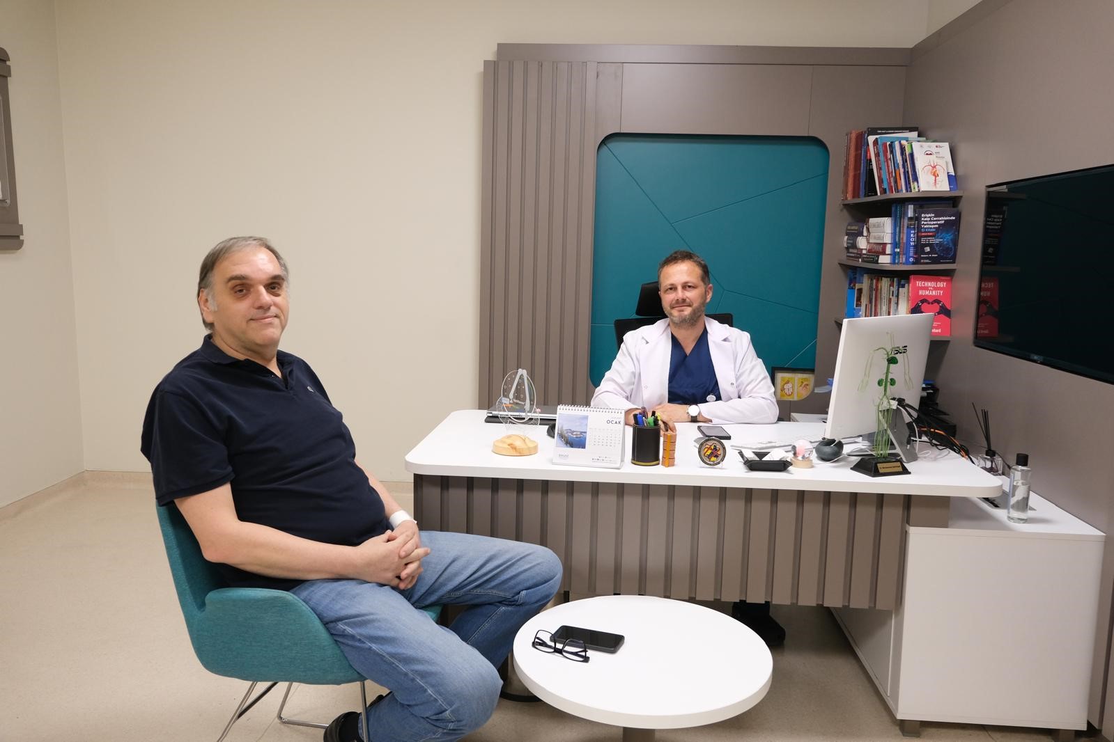 Göz muayenesi kalpteki tehlikeyi açığa çıkardı
Göz muayenesi kalpteki tehlikeyi açığa çıkardı