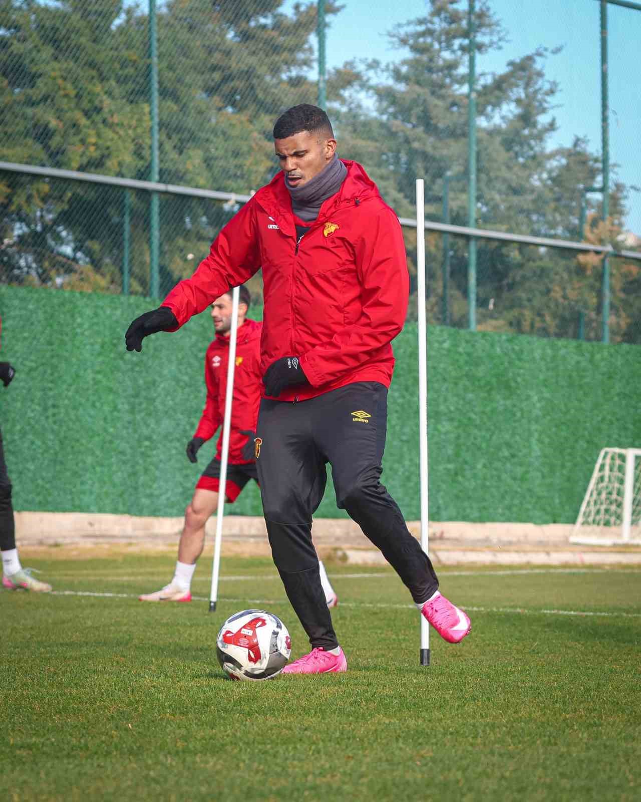 Göztepe, şubat ayında gol atamadı
